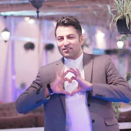 تو که خوابی همش نفساتو چک میکنم از پویا بیاتی